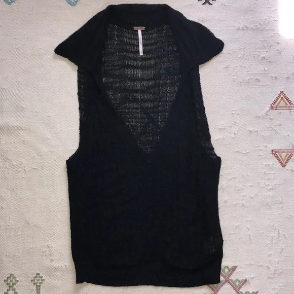 FREE PEOPLE KNIT V NECK TOP GORGEOUS XS - Picture 2 of 4